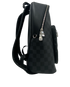 Josh Mochila, vista lateral